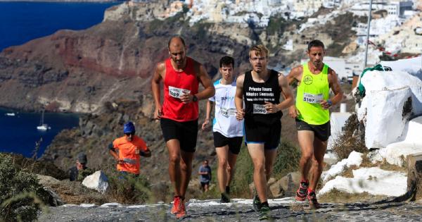 &Eta; &alpha;&pi;ό&lambda;&upsilon;&tau;&eta; &alpha;&theta;&lambda;&eta;&tau;&iota;&kappa;ή &epsilon;&mu;&pi;&epsilon;&iota;&rho;ί&alpha; &tau;&omicron;&upsilon; Santorini Experience έ&rho;&chi;&epsilon;&tau;&alpha;&iota; &sigma;&tau;&iota;&sigmaf; 3-6 &Omicron;&kappa;&tau;&omega;&beta;&rho;ί&omicron;&upsilon; &sigma;&tau;&eta; &Sigma;&alpha;&nu;&tau;&omicron;&rho;ί&nu;&eta;