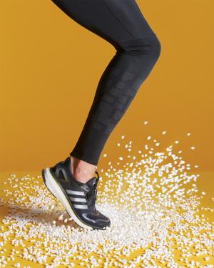 &Delta;&Epsilon;&Lambda;&Tau;&Iota;&Omicron; &Tau;&Upsilon;&Pi;&Omicron;&Upsilon; - &Eta; adidas &gamma;&iota;&omicron;&rho;&tau;ά&zeta;&epsilon;&iota; &tau;&eta;&nu; &tau;&epsilon;&chi;&nu;&omicron;&lambda;&omicron;&gamma;ί&alpha; &pi;&omicron;&upsilon; ά&lambda;&lambda;&alpha;&xi;&epsilon; &tau;&alpha; &delta;&epsilon;&delta;&omicron;&mu;έ&nu;&alpha; &sigma;&tau;&omicron; Running, &pi;&alpha;&rho;&omicron;&upsilon;&sigma;&iota;ά&zeta;&omicron;&nu;&tau;&alpha;&sigmaf; &tau;&eta;&nu; &epsilon;&pi;&epsilon;&tau;&epsilon;&iota;&alpha;&kappa;ή &sigma;&upsilon;&lambda;&lambda;&omicron;&gamma;ή&ldquo;5 &chi;&rho;ό&nu;&iota;&alpha; BOOST&trade;&rdquo;