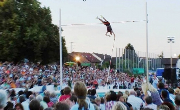 &Kappa;ώ&sigma;&tau;&alpha;&sigmaf; &Phi;&iota;&lambda;&iota;&pi;&pi;ί&delta;&eta;&sigmaf;, &Kappa;&alpha;&tau;&epsilon;&rho;ί&nu;&alpha; &Sigma;&tau;&epsilon;&phi;&alpha;&nu;ί&delta;&eta; &alpha;&gamma;&omega;&nu;ί&zeta;&omicron;&nu;&tau;&alpha;&iota; &alpha;ύ&rho;&iota;&omicron; &sigma;&tau;&eta; &Gamma;&epsilon;&rho;&mu;&alpha;&nu;ί&alpha;