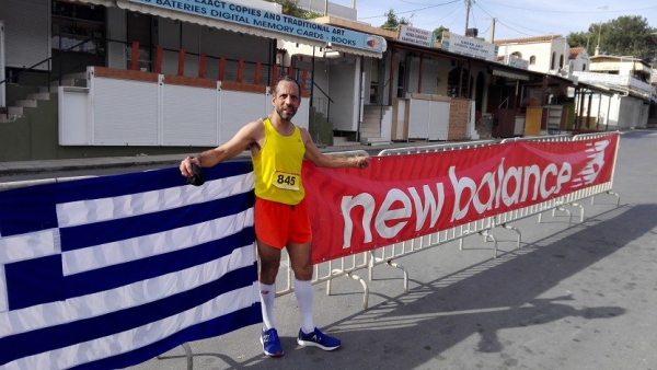 &Delta;&Epsilon;&Lambda;&Tau;&Iota;&Omicron; &Tau;&Upsilon;&Pi;&Omicron;&Upsilon; - &Omicron; &Pi;&alpha;&nu;&tau;&epsilon;&lambda;ή&sigmaf; &Kappa;&alpha;&mu;&pi;&alpha;&xi;ή&sigmaf; &sigma;&tau;&omicron; &Pi;&alpha;&nu;&epsilon;&lambda;&lambda;ή&nu;&iota;&omicron; &pi;&rho;&omega;&tau;ά&theta;&lambda;&eta;&mu;&alpha; 100&chi;&lambda;&mu;.