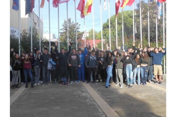 &Epsilon;&pi;ί&sigma;&kappa;&epsilon;&psi;&eta; &mu;&alpha;&theta;&eta;&tau;ώ&nu; &tau;&eta;&sigmaf; &Alpha;' &Lambda;&upsilon;&kappa;&epsilon;ί&omicron;&upsilon; &tau;&omega;&nu; &iota;&delta;&iota;&omega;&tau;&iota;&kappa;ώ&nu; &epsilon;&kappa;&pi;&alpha;&iota;&delta;&epsilon;&upsilon;&tau;&eta;&rho;ί&omega;&nu; &Kappa;&omega;&sigma;&tau;έ&alpha; &Gamma;&epsilon;ί&tau;&omicron;&nu;&alpha; &sigma;&tau;&omicron; &Mu;&omicron;&upsilon;&sigma;&epsilon;ί&omicron; &Mu;&alpha;&rho;&alpha;&theta;&omega;&nu;ί&omicron;&upsilon; &Delta;&rho;ό&mu;&omicron;&upsilon;