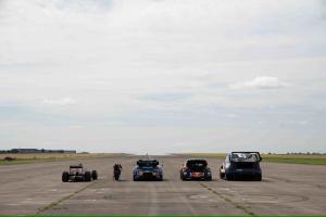 &Pi;&omicron;&iota;&omicron;&sigmaf; &epsilon;ί&nu;&alpha;&iota; &omicron; &nu;&iota;&kappa;&eta;&tau;ή&sigmaf; &mu;&epsilon;&tau;&alpha;&xi;ύ &mu;&omicron;&nu;&omicron;&theta;έ&sigma;&iota;&omicron;&upsilon;, MotoGP, Rally, WRC &kappa;&alpha;&iota; Supervan;