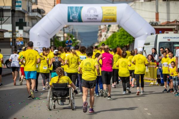 &Delta;&Epsilon;&Lambda;&Tau;&Iota;&Omicron; &Tau;&Upsilon;&Pi;&Omicron;&Upsilon; - &Eta; &alpha;&gamma;&omega;&nu;&iota;&sigma;&tau;&iota;&kappa;ή &pi;&alpha;&rho;&omicron;&upsilon;&sigma;ί&alpha;&sigma;&eta; &tau;&omicron;&upsilon; 3&omicron;&upsilon; &alpha;&gamma;ώ&nu;&alpha; &Delta;&rho;ό&mu;&omicron;&upsilon; &Mu;&epsilon;&gamma;&alpha;&lambda;ό&pi;&omicron;&lambda;&eta;&sigmaf; &ldquo;Run the Theatre&rdquo;