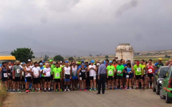 &Delta;&Epsilon;&Lambda;&Tau;&Iota;&Omicron; &Tau;&Upsilon;&Pi;&Omicron;&Upsilon; - &Mu;&epsilon; &mu;&epsilon;&gamma;ά&lambda;&eta; &epsilon;&pi;&iota;&tau;&upsilon;&chi;ί&alpha; &delta;&iota;&epsilon;&xi;ή&chi;&theta;&eta; &kappa;&alpha;&iota; &phi;έ&tau;&omicron;&sigmaf; &sigma;&tau;&omicron; &Delta;ή&mu;&omicron; &Theta;&eta;&beta;&alpha;ί&omega;&nu; &tau;&eta;&nu; &Kappa;&upsilon;&rho;&iota;&alpha;&kappa;ή 7 &Iota;&omicron;&upsilon;&nu;ί&omicron;&upsilon; 2015 &omicron; &laquo;&Delta;&rho;ό&mu;&omicron;&sigmaf; &tau;&omicron;&upsilon; &Epsilon;&pi;&alpha;&mu;&epsilon;&iota;&nu;ώ&nu;&delta;&alpha;&raquo;