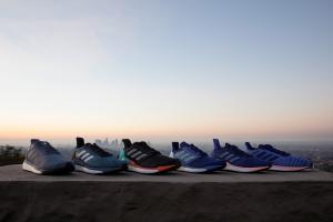 &Delta;&Epsilon;&Lambda;&Tau;&Iota;&Omicron; &Tau;&Upsilon;&Pi;&Omicron;&Upsilon; - &Eta; adidas &pi;&alpha;&rho;&omicron;&upsilon;&sigma;&iota;ά&zeta;&epsilon;&iota; &tau;&omicron; SOLARBOOST &kappa;&alpha;&iota; &mu;&iota;&alpha; &nu;έ&alpha; &epsilon;&pi;&omicron;&chi;ή running &alpha;&nu;&alpha;&tau;έ&lambda;&lambda;&epsilon;&iota;