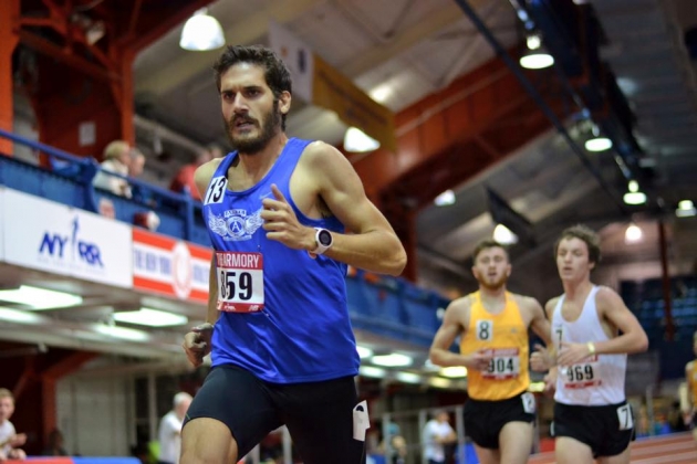 &Omicron; &Delta;&eta;&mu;&eta;&tau;&rho;ά&kappa;&eta;&sigmaf; &tau;&rho;έ&chi;&epsilon;&iota; &sigma;&tau;&eta;&nu; &Mu;&pi;&rho;&alpha;&tau;&iota;&sigma;&lambda;ά&beta;&alpha; &mu;&epsilon; &sigma;&tau;ό&chi;&omicron; &tau;&omicron; ό&rho;&iota;&omicron;