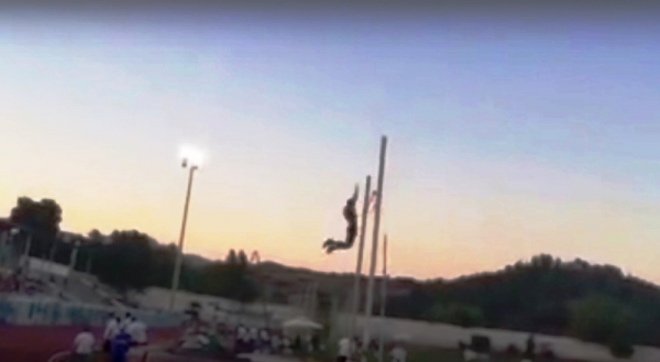 &Sigma;έ&rho;&rho;&epsilon;&sigmaf;, &Pi;&rho;&omega;&tau;ά&theta;&lambda;&eta;&mu;&alpha; &Epsilon;/&Nu;. 2&eta; &eta;&mu;έ&rho;&alpha; &pi;&rho;&omega;ί. &Alpha;&pi;&omicron;&tau;&epsilon;&lambda;έ&sigma;&mu;&alpha;&tau;&alpha;