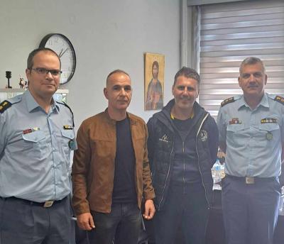 7ου Ημιμαραθωνίουυ Δρόμου Ιωαννίνων - σύσκεψη στο Τμήμα Τροχαίας Ιωαννίνων μεταξύ της Διοίκησης του Τμήματος και του Συλλόγου Δρομέων Ιωαννίνων