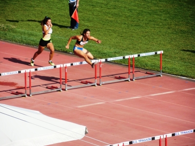 &Tau;&rho;ί&kappa;&alpha;&lambda;&alpha; &pi;&rho;&omega;&tau;ά&theta;&lambda;&eta;&mu;&alpha; &Pi;/&Kappa;. &Pi;&alpha;&nu;&epsilon;&lambda;&lambda;ή&nu;&iota;&omicron; &rho;&epsilon;&kappa;ό&rho; &kappa;&alpha;&iota; ό&rho;&iota;&omicron; &eta; &Sigma;&upsilon;&nu;&omicron;&lambda;ά&kappa;&eta; 1&eta; &eta;&mu;έ&rho;&alpha; &pi;&rho;&omega;ί &Alpha;&Pi;&Omicron;&Tau;&Epsilon;&Lambda;&Epsilon;&Sigma;&Mu;&Alpha;&Tau;&Alpha;