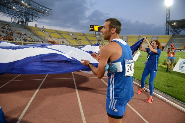 &Pi;&epsilon;&rho;&iota;&kappa;&lambda;ή&sigmaf; &Iota;&alpha;&kappa;&omega;&beta;ά&kappa;&eta;&sigmaf;: "&Delta;&epsilon;&nu; &alpha;&phi;ή&nu;&omega; &tau;ί&pi;&omicron;&tau;&epsilon; &pi;ί&sigma;&omega; &kappa;&rho;&alpha;&tau;ά&omega; &kappa;&alpha;&iota; &tau;&alpha; &kappa;&alpha;&lambda;ά &kappa;&alpha;&iota; &tau;&alpha; ά&sigma;&chi;&eta;&mu;&alpha;"