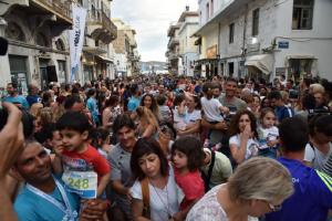 &Alpha;&nu;&alpha;&beta;ά&lambda;&lambda;&epsilon;&tau;&alpha;&iota; &tau;&omicron; 5&omicron; Syros Run