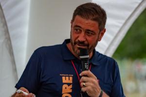 "&Pi;&rho;&epsilon;&sigma;&beta;&epsilon;&upsilon;&tau;έ&sigmaf; &tau;&eta;&sigmaf; &nu;έ&alpha;&sigmaf; &epsilon;&pi;&omicron;&chi;ή&sigmaf; &sigma;&tau;&iota;&sigmaf; &alpha;&theta;&lambda;&eta;&tau;&iota;&kappa;έ&sigmaf; &delta;&iota;&omicron;&rho;&gamma;&alpha;&nu;ώ&sigma;&epsilon;&iota;&sigmaf;" - Ά&pi;&omicron;&psi;&eta; &Kappa;. &Mu;&eta;&tau;&rho;ό&pi;&alpha;&pi;&alpha;, Director TRIMORE-XTERRA Greece-ISOMAN Hellas