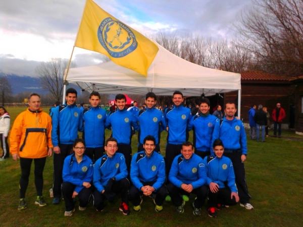 &Delta;&Epsilon;&Lambda;&Tau;&Iota;&Omicron; &Tau;&Upsilon;&Pi;&Omicron;&Upsilon; - &Tau;&eta;&nu; &kappa;&alpha;&lambda;ύ&tau;&epsilon;&rho;&eta; &pi;&alpha;&rho;&omicron;&upsilon;&sigma;ί&alpha; &sigma;&tau;&eta;&nu; &iota;&sigma;&tau;&omicron;&rho;ί&alpha; &tau;&omicron;&upsilon; &sigma;&eta;&mu;&epsilon;ί&omega;&sigma;&epsilon; &omicron; &Sigma;ύ&lambda;&lambda;&omicron;&gamma;&omicron;&sigmaf; &mu;&alpha;&sigmaf; &sigma;&tau;&omicron; &Pi;&alpha;&nu;&epsilon;&lambda;&lambda;ή&nu;&iota;&omicron; &Pi;&rho;&omega;&tau;ά&theta;&lambda;&eta;&mu;&alpha; &Delta;&rho;ό&mu;&omicron;&upsilon; &sigma;&epsilon; &Alpha;&nu;ώ&mu;&alpha;&lambda;&omicron; έ&delta;&alpha;&phi;&omicron;&sigmaf;  &pi;&omicron;&upsilon; έ&gamma;&iota;&nu;&epsilon; &sigma;&tau;&eta;&nu; &tau;&omicron;&pi;&omicron;&theta;&epsilon;&sigma;ί&alpha; &Sigma;&kappa;&alpha;&mu;&nu;&iota;έ&sigmaf;  &sigma;&tau;&eta;&nu; &pi;&eta;&gamma;ή &Tau;&rho;&iota;&kappa;ά&lambda;&omega;&nu;