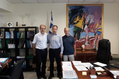 &Delta;&Epsilon;&Lambda;&Tau;&Iota;&Omicron; &Tau;&Upsilon;&Pi;&Omicron;&Upsilon; - &Sigma;&upsilon;&nu;ά&nu;&tau;&eta;&sigma;&eta; &Delta;.&Sigma;. &Epsilon;&Omicron;&Sigma;&Lambda;&Mu;&Alpha;-&Upsilon; &mu;&epsilon; &Gamma;&Gamma;&Alpha; &kappa;. &Gamma;&iota;ώ&rho;&gamma;&omicron; &Mu;&alpha;&upsilon;&rho;&omega;&tau;ά