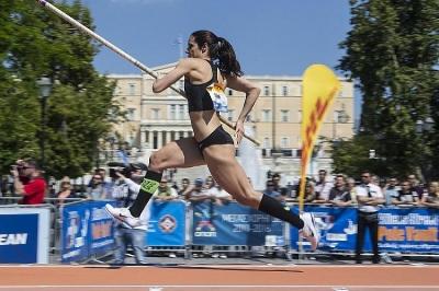 Η Κατερίνα Στεφανίδη &quot;πέταξε&quot; στα 4,82 μέτρα