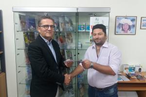 &Delta;&Epsilon;&Lambda;&Tau;&Iota;&Omicron; &Tau;&Upsilon;&Pi;&Omicron;&Upsilon; - &Pi;&alpha;&rho;&alpha;&delta;ό&theta;&eta;&kappa;&epsilon; &tau;&omicron; &chi;&rho;&eta;&mu;&alpha;&tau;&iota;&kappa;ό &pi;&omicron;&sigma;ό &pi;&omicron;&upsilon; &sigma;&upsilon;&gamma;&kappa;έ&nu;&tau;&rho;&omega;&sigma;&epsilon; &omicron; &Gamma;ύ&rho;&omicron;&sigmaf; &Lambda;ί&mu;&nu;&eta;&sigmaf; &Iota;&omega;&alpha;&nu;&nu;ί&nu;&omega;&nu; &sigma;&epsilon; &sigma;&upsilon;&nu;&epsilon;&rho;&gamma;&alpha;&sigma;ί&alpha; &mu;&epsilon; &tau;έ&sigma;&sigma;&epsilon;&rho;&alpha; &epsilon;&sigma;&tau;&iota;&alpha;&tau;ό&rho;&iota;&alpha;