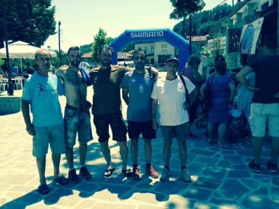 &Delta;&Epsilon;&Lambda;&Tau;&Iota;&Omicron; &Tau;&Upsilon;&Pi;&Omicron;&Upsilon; - &Mu;&epsilon; &mu;&epsilon;&gamma;ά&lambda;&eta; &sigma;&upsilon;&mu;&mu;&epsilon;&tau;&omicron;&chi;ή &omicron; &Sigma;ύ&lambda;&lambda;&omicron;&gamma;&omicron;&sigmaf; &Delta;&rho;&omicron;&mu;έ&omega;&nu; &Tau;&rho;&iota;&kappa;ά&lambda;&omega;&nu; &sigma;&tau;&omicron;&nu; 13&omicron; &Delta;&rho;ό&mu;&omicron; &Alpha;&upsilon;&gamma;&epsilon;&rho;&iota;&nu;&omicron;ύ