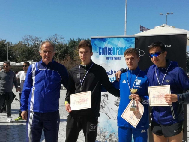 &Delta;&Epsilon;&Lambda;&Tau;&Iota;&Omicron; &Tau;&Upsilon;&Pi;&Omicron;&Upsilon; - O&iota; &beta;&alpha;&delta;&iota;&sigma;&tau;έ&sigmaf; &tau;&omicron;&upsilon; &Phi;&Iota;&Lambda;&Iota;&Pi;&Pi;&Omicron;&Upsilon; &sigma;&tau;&omicron; "&Beta;&alpha;&delta;ί&zeta;&omega; &sigma;&tau;&eta;&nu; &Pi;ά&tau;&rho;&alpha;"