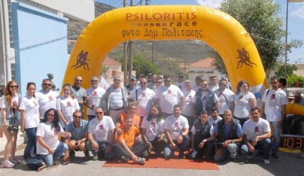 &Delta;&Epsilon;&Lambda;&Tau;&Iota;&Omicron; &Tau;&Upsilon;&Pi;&Omicron;&Upsilon; - &laquo;&Tau;&rho;έ&xi;&epsilon;, &beta;ά&delta;&iota;&sigma;&epsilon;, &alpha;&pi;ό&lambda;&alpha;&upsilon;&sigma;&epsilon;&raquo; &sigma;&tau;&omicron; Psiloritis Race