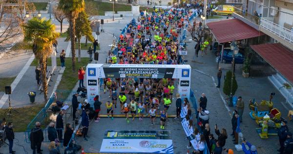 &Delta;έ&kappa;&alpha; &chi;&iota;&lambda;&iota;ά&delta;&epsilon;&sigmaf; &delta;&rho;&omicron;&mu;&epsilon;ί&sigmaf; &sigma;&tau;&omicron;&nu; &phi;&epsilon;&tau;&iota;&nu;ό &Mu;&alpha;&rho;&alpha;&theta;ώ&nu;&iota;&omicron; &tau;&eta;&sigmaf; &Iota;&sigma;&tau;&omicron;&rho;ί&alpha;&sigmaf;! Έ&xi;&tau;&rho;&alpha; &theta;έ&sigma;&epsilon;&iota;&sigmaf; &gamma;&iota;&alpha; ό&lambda;&omicron;&upsilon;&sigmaf;, &sigma;&tau;&omicron; &Kappa;έ&nu;&tau;&rho;&omicron; &Epsilon;&gamma;&gamma;&rho;&alpha;&phi;ώ&nu;!