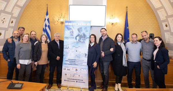 &Omicron; &Delta;&iota;&epsilon;&theta;&nu;ή&sigmaf; &Mu;&alpha;&rho;&alpha;&theta;ώ&nu;&iota;&omicron;&sigmaf; &Rho;ό&delta;&omicron;&upsilon; &epsilon;&pi;&iota;&sigma;&tau;&rho;έ&phi;&epsilon;&iota; &mu;&epsilon; &sigma;&pi;&omicron;&upsilon;&delta;&alpha;ί&omicron;&upsilon;&sigmaf; &pi;&rho;&omega;&tau;&alpha;&theta;&lambda;&eta;&tau;έ&sigmaf;, &alpha;&theta;&lambda;&eta;&tau;έ&sigmaf; &alpha;&pi;ό 60 &chi;ώ&rho;&epsilon;&sigmaf; &kappa;&alpha;&iota; &tau;&eta; &hellip;&Mu;&alpha;&rho;&alpha;&theta;ώ&nu;&iota;&alpha; &Phi;&lambda;ό&gamma;&alpha;!