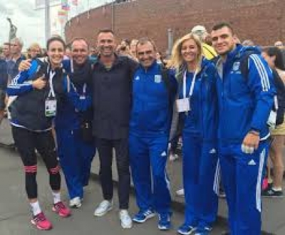 &Omicron; &Gamma;&iota;ώ&rho;&gamma;&omicron;&sigmaf; &Kappa;&alpha;&pi;&omicron;&upsilon;&tau;&zeta;ί&delta;&eta;&sigmaf; &sigma;&tau;&omicron; Athens Street Pole Vault &kappa;&alpha;&iota; &tau;&eta; &Phi;&iota;&lambda;&omicron;&theta;έ&eta;