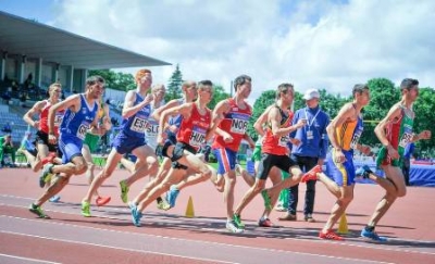 &Sigma;&tau;&eta; &Sigma;&eta;&tau;&epsilon;ί&alpha; &omicron; &Delta;&eta;&mu;&eta;&tau;&rho;ά&kappa;&eta;&sigmaf; &gamma;&iota;&alpha; &tau;&eta;&nu; έ&nu;&alpha;&rho;&xi;&eta; &tau;&omega;&nu; "&Gamma;ύ&rho;&omega;&nu; &Pi;ό&lambda;&epsilon;&omega;&nu;"