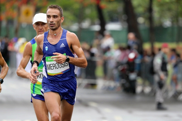 &Delta;&Epsilon;&Lambda;&Tau;&Iota;&Omicron; &Tau;&Upsilon;&Pi;&Omicron;&Upsilon; - &Omicron; &Chi;&rho;&iota;&sigma;&tau;ό&phi;&omicron;&rho;&omicron;&sigmaf; &Mu;&epsilon;&rho;&omicron;ύ&sigma;&eta;&sigmaf; &tau;&rho;έ&chi;&epsilon;&iota; &sigma;&tau;&alpha; &Beta;ί&kappa;&omicron;&sigmaf; Street Relays