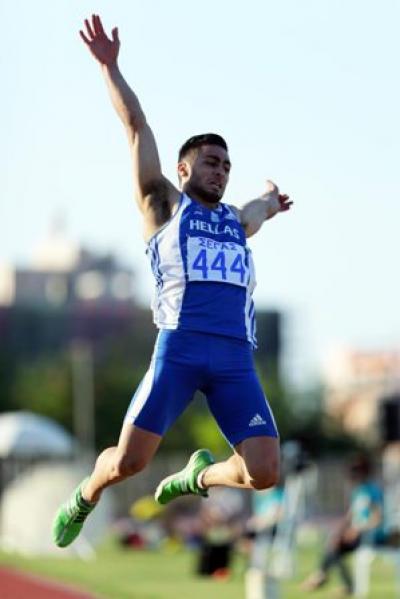 &Omicron; &Xi;&epsilon;&nu;&iota;&kappa;ά&kappa;&eta;&sigmaf; 7,50 &mu;. &sigma;&tau;&eta;&nu; &Iota;&epsilon;&rho;ά&pi;&epsilon;&tau;&rho;&alpha;