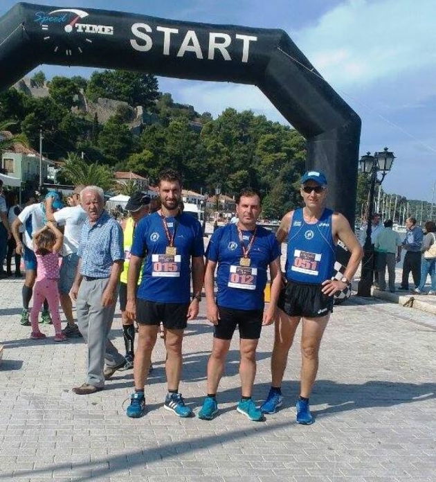 &Delta;&Epsilon;&Lambda;&Tau;&Iota;&Omicron; &Tau;&Upsilon;&Pi;&Omicron;&Upsilon; - &Mu;&epsilon; &tau;&rho;&epsilon;&iota;&sigmaf; &alpha;&theta;&lambda;&eta;&tau;έ&sigmaf; &omicron; &Sigma;&Delta;&Upsilon;&Mu; &sigma;&tau;&omicron;&nu; 16&deg; &Eta;&mu;&iota;&mu;&alpha;&rho;&alpha;&theta;ώ&nu;&iota;&omicron; &Beta;ό&nu;&iota;&tau;&sigma;&alpha;&sigmaf;