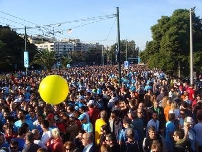 &Omicron;&iota; &kappa;&upsilon;&kappa;&lambda;&omicron;&phi;&omicron;&rho;&iota;&alpha;&kappa;έ&sigmaf; &rho;&upsilon;&theta;&mu;ί&sigma;&epsilon;&iota;&sigmaf; &gamma;&iota;&alpha; &tau;&omicron;&nu; 32&omicron; &Mu;&alpha;&rho;&alpha;&theta;ώ&nu;&iota;&omicron; &Alpha;&theta;ή&nu;&alpha;&sigmaf;