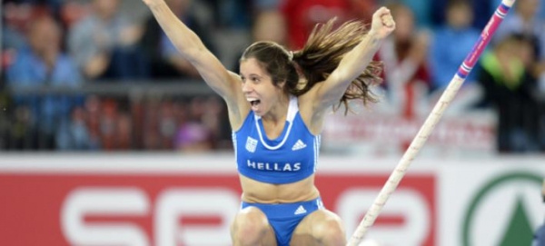 &Pi;&alpha;&gamma;&kappa;ό&sigma;&mu;&iota;&alpha; &Sigma;&tau;&epsilon;&phi;&alpha;&nu;ί&delta;&eta; &mu;&epsilon; ά&lambda;&mu;&alpha; &sigma;&tau;&alpha; 4,90 &mu;. &kappa;&alpha;&iota; &pi;&alpha;&nu;&epsilon;&lambda;&lambda;ή&nu;&iota;&omicron; &rho;&epsilon;&kappa;ό&rho;