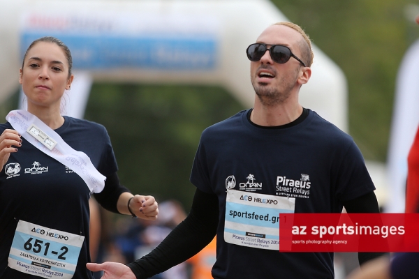 &Delta;&Epsilon;&Lambda;&Tau;&Iota;&Omicron; &Tau;&Upsilon;&Pi;&Omicron;&Upsilon; - O I&omega;ά&nu;&nu;&eta;&sigmaf; &Mu;&epsilon;&lambda;&iota;&sigma;&sigma;&alpha;&nu;ί&delta;&eta;&sigmaf; &pi;&rho;&epsilon;&sigma;&beta;&epsilon;&upsilon;&tau;ή&sigmaf; &sigma;&tau;&omicron; &laquo;&Tau;&rho;έ&xi;&epsilon; &Chi;&omega;&rho;ί&sigmaf; &Tau;&epsilon;&rho;&mu;&alpha;&tau;&iota;&sigma;&mu;ό&raquo;!