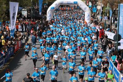 Το Run Greece ξεκίνησε στη Λάρισα με τη συμμετοχή χιλιάδων δρομέων