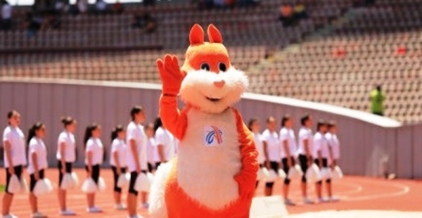 1&omicron; &Epsilon;&upsilon;&rho;&omega;&pi;&alpha;ϊ&kappa;ό &Pi;&rho;&omega;&tau;ά&theta;&lambda;&eta;&mu;&alpha; &Pi;&alpha;ί&delta;&omega;&nu;-&Kappa;&omicron;&rho;&alpha;&sigma;ί&delta;&omega;&nu;. &Pi;&rho;ό&gamma;&rho;&alpha;&mu;&mu;&alpha;