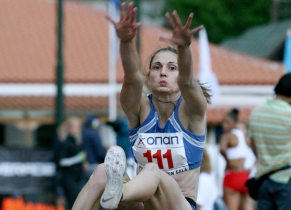 &Gamma;&iota;&omicron;&rho;&tau;έ&sigmaf; &sigma;&tau;&eta;&nu; &Kappa;ύ&pi;&rho;&omicron; &theta;&alpha; &kappa;ά&nu;&omicron;&upsilon;&nu; &omicron;&iota; &Epsilon;&lambda;&lambda;&eta;&nu;&epsilon;&sigmaf; &alpha;&theta;&lambda;&eta;&tau;έ&sigmaf;