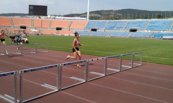 &Eta; &Pi;&alpha;&sigma;&chi;&alpha;&lambda;ί&nu;&alpha; &Pi;&alpha;&pi;&alpha;&delta;&omicron;&pi;&omicron;ύ&lambda;&omicron;&upsilon; &pi;έ&tau;&upsilon;&chi;&epsilon; &pi;&alpha;&nu;&epsilon;&lambda;&lambda;ή&nu;&iota;&omicron; &rho;&epsilon;&kappa;ό&rho; &Kappa;&omicron;&rho;&alpha;&sigma;ί&delta;&omega;&nu; &mu;&epsilon; 8.63