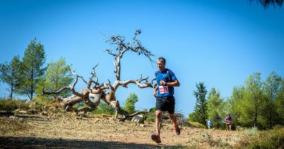 &Eta; &pi;&rho;&omicron;&kappa;ή&rho;&upsilon;&xi;&eta; &tau;&omicron;&upsilon; 6&omicron;&upsilon; Veikou Trail