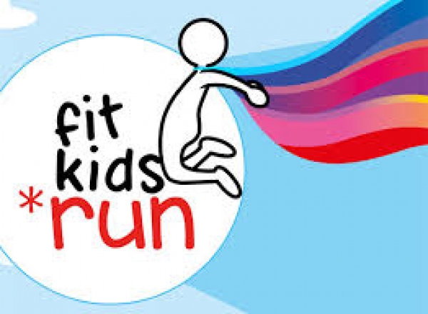 &Tau;&omicron; Fit Kids Run &sigma;&tau;&omicron;&nu; &Pi;&epsilon;&iota;&rho;&alpha;&iota;ά!