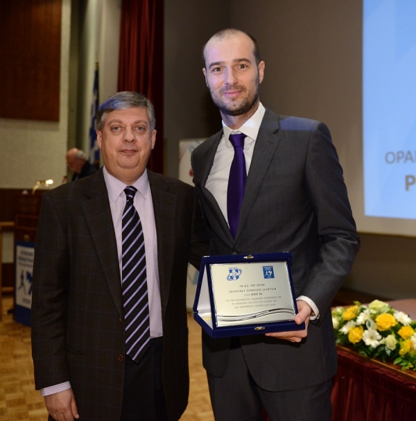 &Beta;&rho;&alpha;&beta;&epsilon;ύ&theta;&eta;&kappa;&alpha;&nu; &pi;&rho;ό&sigma;&omega;&pi;&alpha; &kappa;&alpha;&iota; &phi;&omicron;&rho;&epsilon;ί&sigmaf; &tau;&eta;&sigmaf; 32&eta;&sigmaf; &sigma;&tau;ά&sigma;&eta;&sigmaf; &tau;&omicron;&upsilon; &Alpha;&upsilon;&theta;&epsilon;&nu;&tau;&iota;&kappa;&omicron;ύ &Mu;&alpha;&rho;&alpha;&theta;&omega;&nu;ί&omicron;&upsilon;