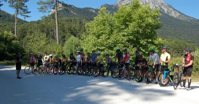 &Pi;&rho;&omicron;&pi;&omicron;&nu;&eta;&tau;&iota;&kappa;ό Camp &Tau;&rho;&iota;ά&theta;&lambda;&omicron;&upsilon; &alpha;&pi;ό 4 - 6 &Iota;&omicron;&upsilon;&nu;ί&omicron;&upsilon; &sigma;&tau;&eta; &Lambda;ί&mu;&nu;&eta; &Delta;ό&xi;&alpha;