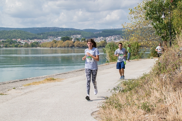 &Delta;&Epsilon;&Lambda;&Tau;&Iota;&Omicron; &Tau;&Upsilon;&Pi;&Omicron;&Upsilon; - &Omicron;&iota;&kappa;&omicron;&gamma;έ&nu;&epsilon;&iota;&epsilon;&sigmaf; &kappa;&alpha;&iota; &pi;&alpha;&iota;&delta;&iota;ά έ&tau;&rho;&epsilon;&xi;&alpha;&nu; &laquo;&Sigma;&tau;&omicron;&upsilon;&sigmaf; &Delta;&rho;ό&mu;&omicron;&upsilon;&sigmaf; &tau;&omicron;&upsilon; &Nu;&eta;&sigma;&iota;&omicron;ύ&raquo;