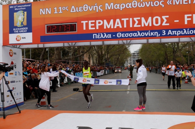 &Mu;&epsilon;&gamma;ά&lambda;&eta; &sigma;&upsilon;&mu;&mu;&epsilon;&tau;&omicron;&chi;ή &sigma;&tau;&omicron;&nu; &Mu;&alpha;&rho;&alpha;&theta;ώ&nu;&iota;&omicron; &Theta;&epsilon;&sigma;&sigma;&alpha;&lambda;&omicron;&nu;ί&kappa;&eta;&sigmaf;, "&Mu;. &Alpha;&lambda;έ&xi;&alpha;&nu;&delta;&rho;&omicron;&sigmaf;"