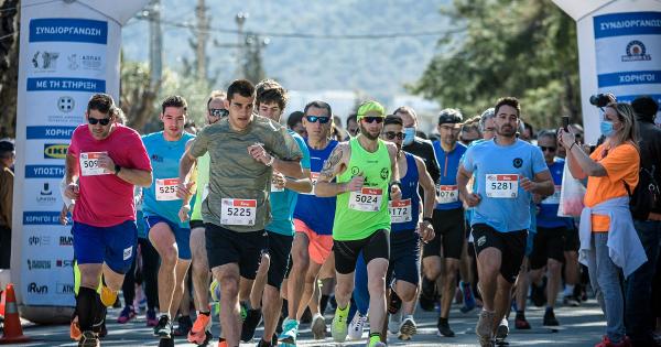 &Sigma;&tau;&iota;&sigmaf; 2 &Alpha;&pi;&rho;&iota;&lambda;ί&omicron;&upsilon; &omicron; 7&omicron;&sigmaf; &Alpha;&gamma;ώ&nu;&alpha;&sigmaf; &Delta;&rho;ό&mu;&omicron;&upsilon; &Pi;ό&lambda;&eta;&sigmaf; &Pi;&alpha;&pi;ά&gamma;&omicron;&upsilon; - &Chi;&omicron;&lambda;&alpha;&rho;&gamma;&omicron;ύ &laquo;&Tau;&rho;έ&chi;&omicron;&upsilon;&mu;&epsilon; &gamma;&iota;&alpha; &tau;&omicron;&nu; &alpha;&upsilon;&tau;&iota;&sigma;&mu;ό&raquo;