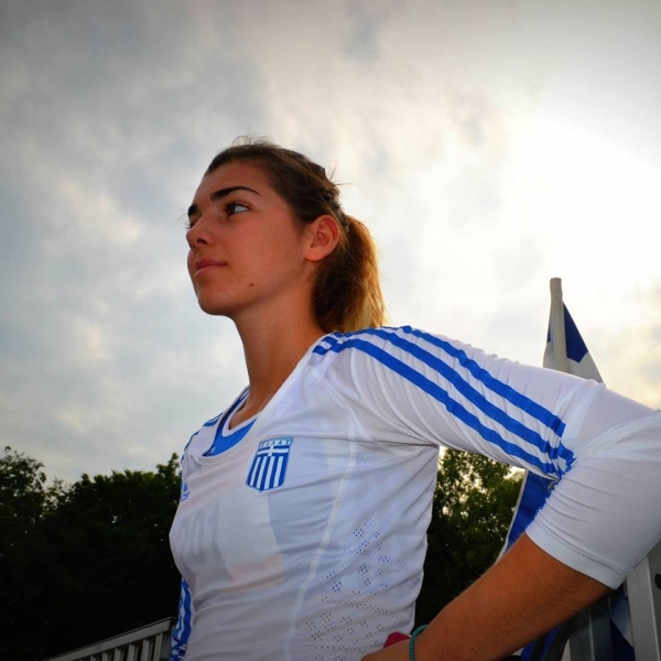 &Kappa;ά&lambda;&iota; 2015: &Eta; &Rho;ά&mu;&mu;&omicron;&upsilon; &iota;&sigma;&omicron;&phi;ά&rho;&iota;&sigma;&epsilon; &tau;&omicron; &rho;&epsilon;&kappa;ό&rho; &tau;&eta;&sigmaf; &sigma;&tau;&alpha; 100 &mu;. &epsilon;&mu;&pi;.