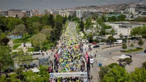 &Kappa;&omicron;&rho;&upsilon;&phi;&alpha;ί&alpha; &alpha;&gamma;&omega;&nu;&iota;&sigma;&tau;&iota;&kappa;ή &upsilon;&pi;&omicron;&sigma;&tau;ή&rho;&iota;&xi;&eta; &kappa;&alpha;&iota; &tau;&omicron; &pi;&lambda;&omicron;&upsilon;&sigma;&iota;ό&tau;&epsilon;&rho;&omicron; &pi;&rho;ό&gamma;&rho;&alpha;&mu;&mu;&alpha; &pi;&alpha;&rho;ά&lambda;&lambda;&eta;&lambda;&omega;&nu; &epsilon;&kappa;&delta;&eta;&lambda;ώ&sigma;&epsilon;&omega;&nu; &sigma;&tau;&omicron;&nu; 18&omicron; &Mu;&alpha;&rho;&alpha;&theta;ώ&nu;&iota;&omicron; &Mu;&Epsilon;&Gamma;&Alpha;&Sigma; &Alpha;&Lambda;&Epsilon;&Xi;&Alpha;&Nu;&Delta;&Rho;&Omicron;&Sigma; - bwin!