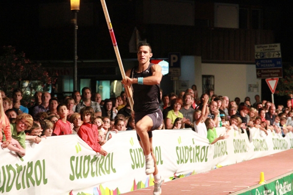 &Delta;&epsilon;ύ&tau;&epsilon;&rho;&omicron;&sigmaf; &omicron; &Phi;&iota;&lambda;&iota;&pi;&pi;ί&delta;&eta;&sigmaf; &sigma;&tau;&omicron; &Sigma;&lambda;ά&nu;&tau;&epsilon;&rho;&sigmaf; &mu;&epsilon; 5,74&mu;