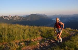 &Sigma;&upsilon;&rho;&tau;ά&kappa;&iota; &gamma;&iota;&alpha; &tau;&eta;&nu; &Alpha;&sigma;&eta;&mu;ί&nu;&alpha; &Iota;&gamma;&gamma;&lambda;έ&zeta;&omicron;&upsilon; &sigma;&tau;&iota;&sigmaf; &Epsilon;&lambda;&beta;&epsilon;&tau;&iota;&kappa;έ&sigmaf; Ά&lambda;&pi;&epsilon;&iota;&sigmaf;
