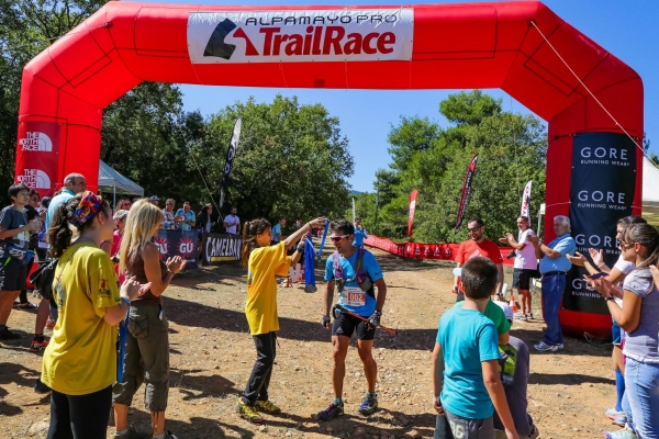 &Delta;&Epsilon;&Lambda;&Tau;&Iota;&Omicron; &Tau;&Upsilon;&Pi;&Omicron;&Upsilon; - &Mu;&epsilon; &tau;&omicron;&nu; &pi;&lambda;έ&omicron;&nu; &epsilon;&nu;&tau;&upsilon;&pi;&omega;&sigma;&iota;&alpha;&kappa;ό &tau;&rho;ό&pi;&omicron; &sigma;&tau;&omicron; ALPAMAYO PRO TrailRace &theta;&alpha; &pi;έ&sigma;&epsilon;&iota; &eta; &alpha;&upsilon;&lambda;&alpha;ί&alpha; &tau;&omicron;&upsilon; &pi;&rho;&omega;&tau;&alpha;&theta;&lambda;ή&mu;&alpha;&tau;&omicron;&sigmaf; Skyrunner Series 2016 by Salomon