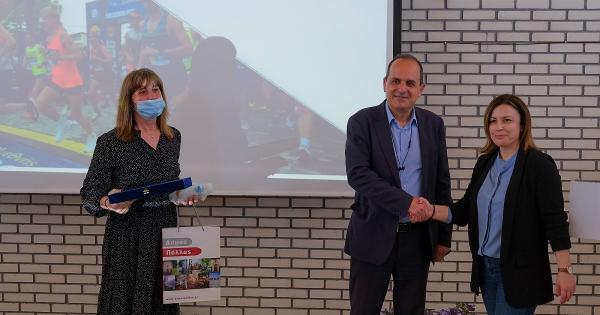 &Pi;&alpha;&rho;&omicron;&upsilon;&sigma;ί&alpha;&sigma;&eta; &tau;&eta;&sigmaf; &delta;&iota;&alpha;&delta;&rho;&omicron;&mu;ή&sigmaf; &tau;&omicron;&upsilon; &laquo;&Mu;&alpha;&rho;&alpha;&theta;&omega;&nu;ί&omicron;&upsilon; &tau;&eta;&sigmaf; &Iota;&sigma;&tau;&omicron;&rho;ί&alpha;&sigmaf;&raquo; - &Beta;&rho;ά&beta;&epsilon;&upsilon;&sigma;&eta; &tau;&omicron;&upsilon; &Delta;&eta;&mu;ά&rho;&chi;&omicron;&upsilon; &Pi;έ&lambda;&lambda;&alpha;&sigmaf;, &Gamma;&rho;&eta;&gamma;ό&rho;&eta; &Sigma;&tau;ά&mu;&kappa;&omicron;&upsilon;